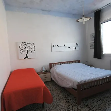 شقة Chez Lafayette Apartments رافيننا